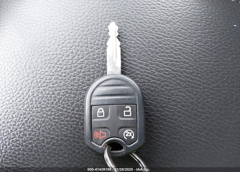 2014 FORD F-150 LARIAT VIN: 1FTFX1ET8EFA74348