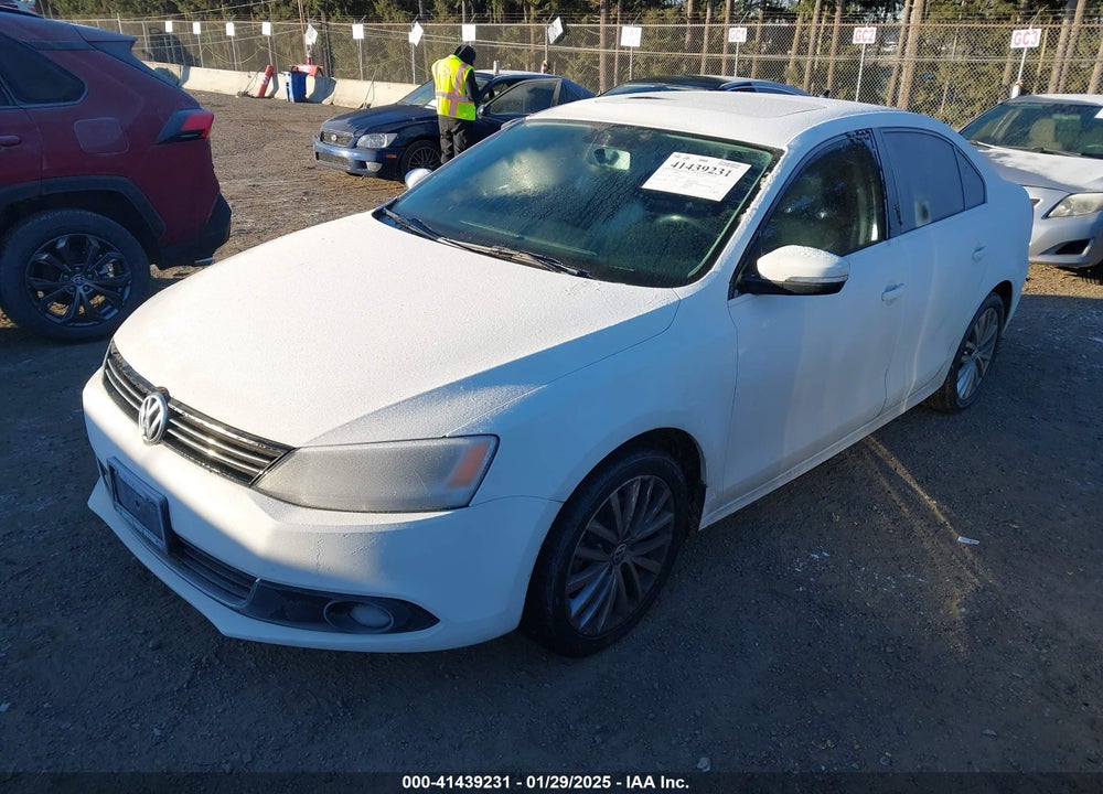 2014 VOLKSWAGEN JETTA 1.8T SEL VIN: 3VWL17AJ8EM384878