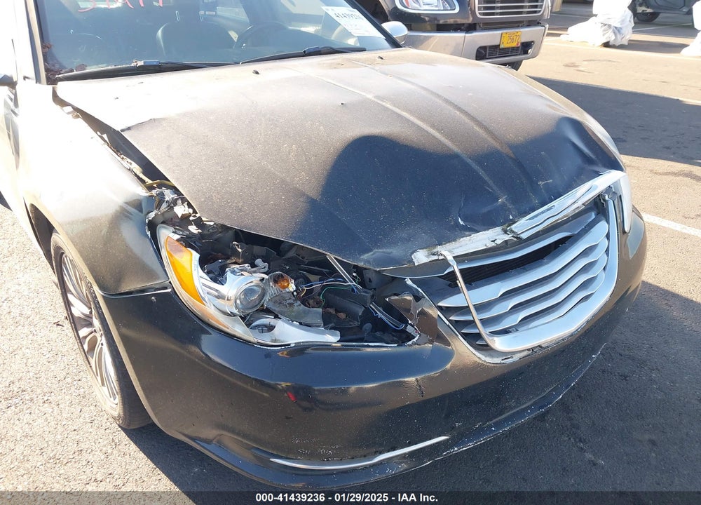 2012 CHRYSLER 200 VIN: 1C3CCBCG8CN326195