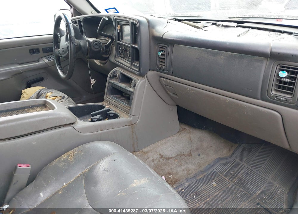 2004 CHEVROLET SUBURBAN 1500 LS VIN: 3GNEC16Z94G255974