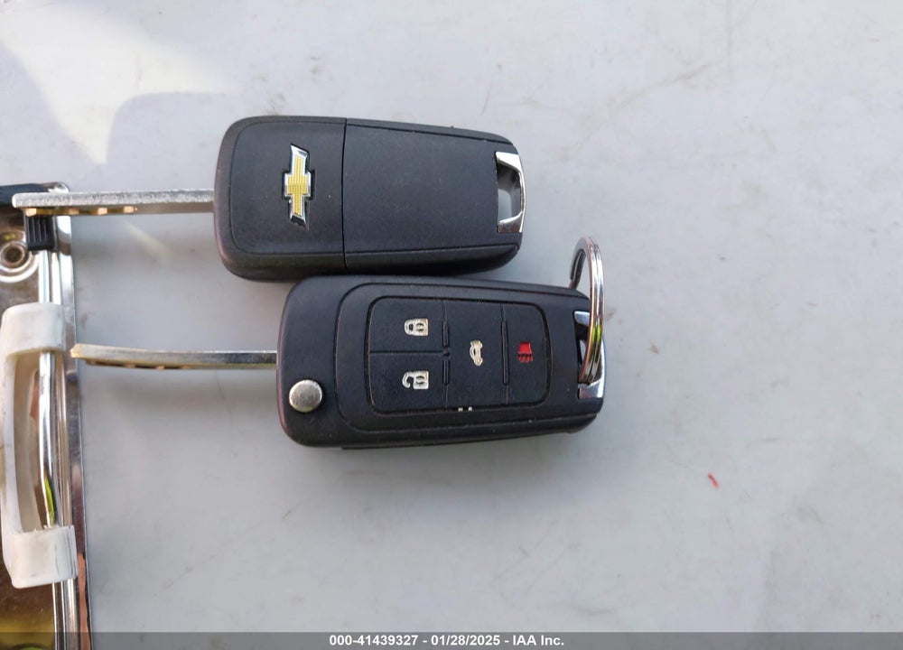 2017 CHEVROLET IMPALA VIN: 1G1105S37HU187503