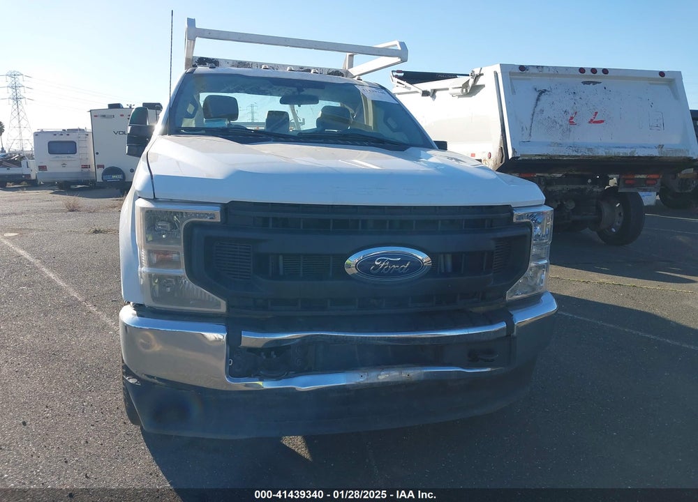 2022 FORD F-350 CHASSIS XL VIN: 1FDRF3F68NEE94763