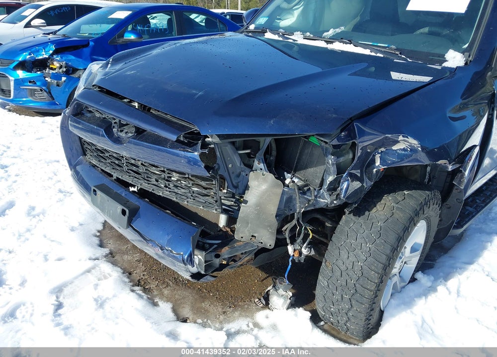2018 TOYOTA 4RUNNER SR5 PREMIUM VIN: JTEBU5JR5J5598402