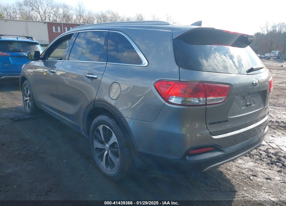 2016 KIA SORENTO 3.3L EX VIN: 5XYPHDA56GG146755