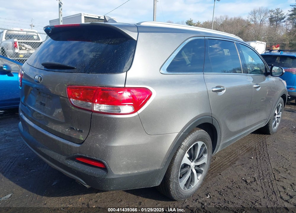 2016 KIA SORENTO 3.3L EX VIN: 5XYPHDA56GG146755
