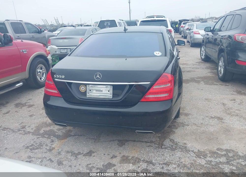 2011 MERCEDES-BENZ S 550 VIN: WDDNG7BB1BA362219