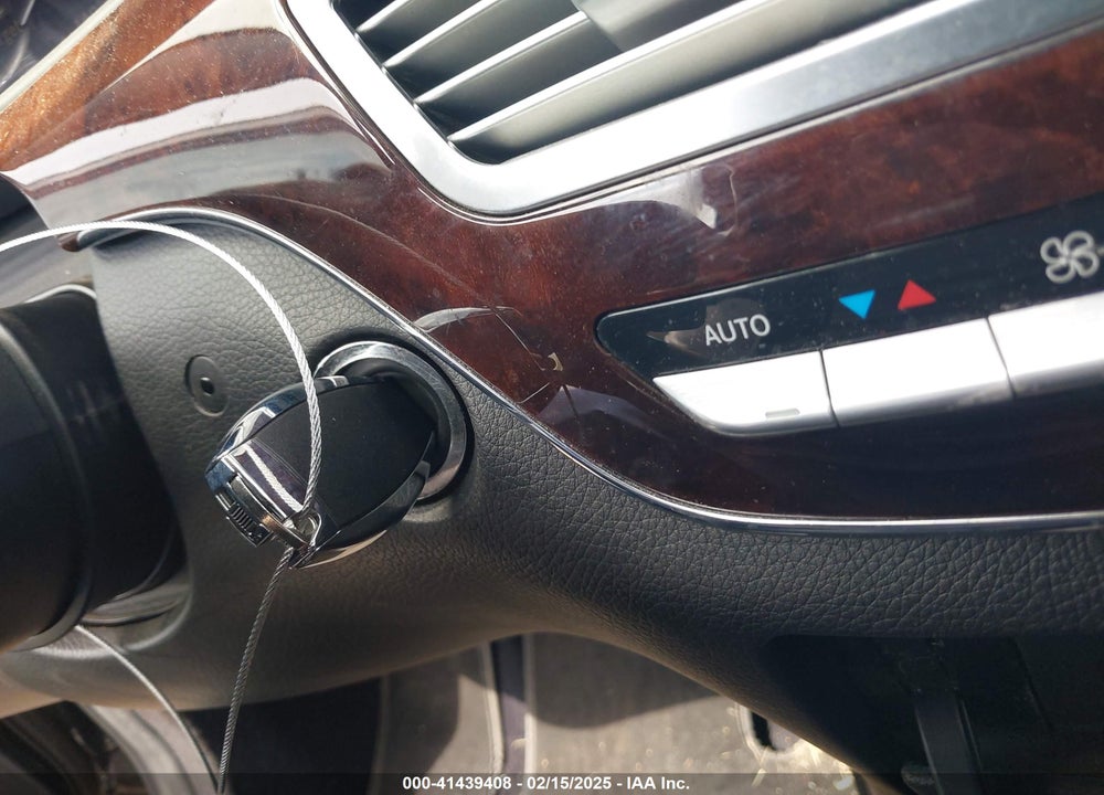 2011 MERCEDES-BENZ S 550 VIN: WDDNG7BB1BA362219