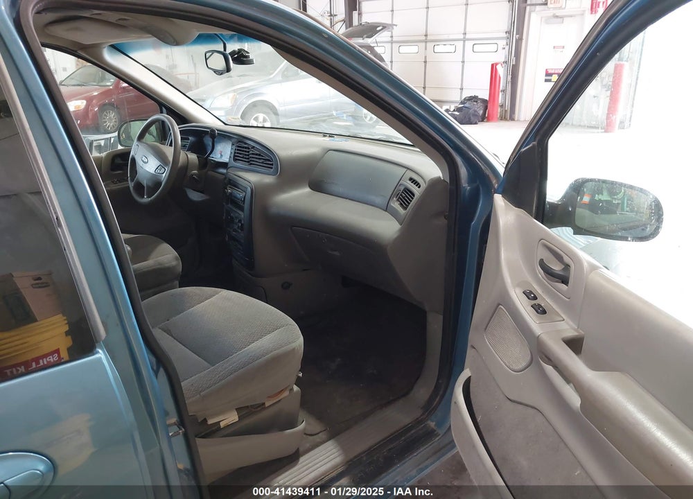 2001 FORD WINDSTAR SE VIN: 2FMZA52401BA11481