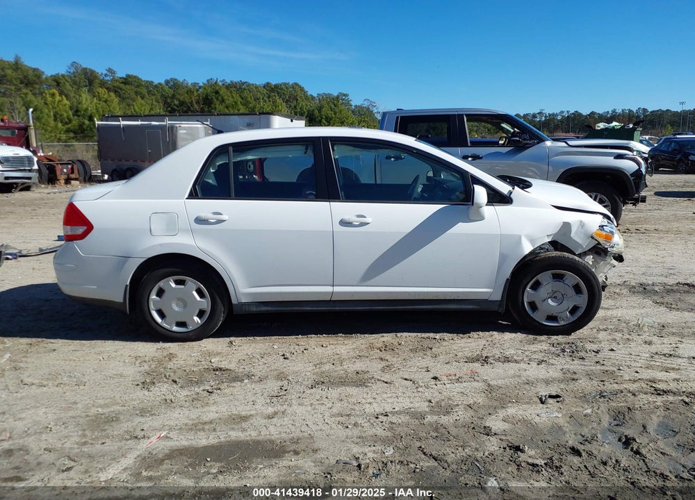 2009 NISSAN VERSA VIN: 3N1BC11E09L397647