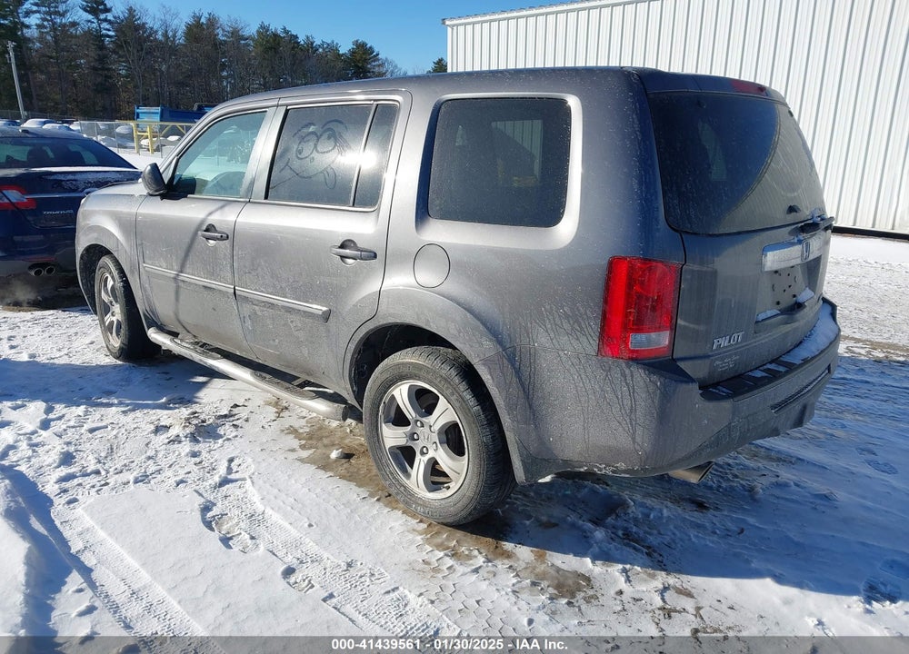 2014 HONDA PILOT EX VIN: 5FNYF4H47EB014485