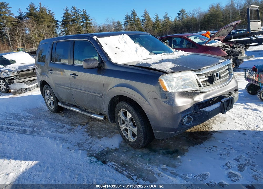 2014 HONDA PILOT EX VIN: 5FNYF4H47EB014485