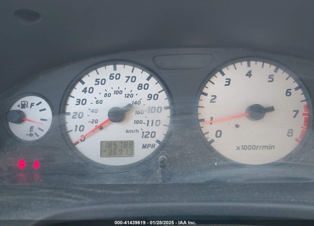 2002 NISSAN PATHFINDER SE VIN: JN8DR09X52W664483