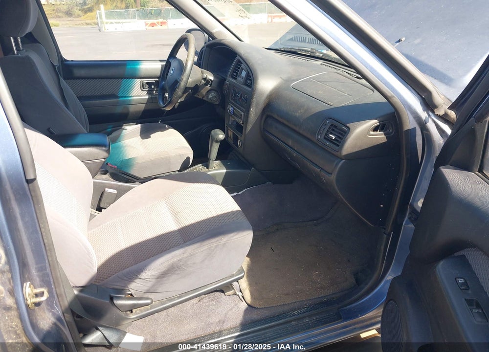 2002 NISSAN PATHFINDER SE VIN: JN8DR09X52W664483