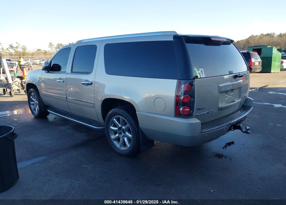 2009 GMC YUKON XL 1500 DENALI VIN: 1GKFK06269R234878