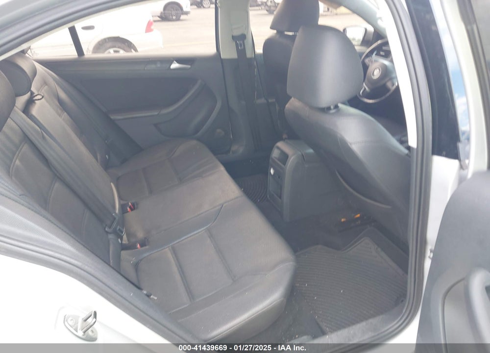 2012 VOLKSWAGEN JETTA VIN: 3VWDP7AJ5CM348310
