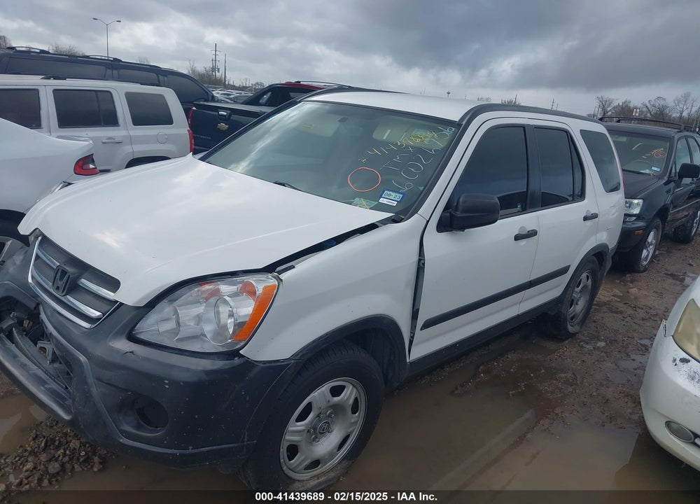 2006 HONDA CR-V LX VIN: JHLRD685X6C026906
