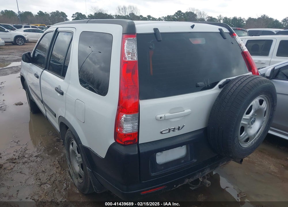 2006 HONDA CR-V LX VIN: JHLRD685X6C026906