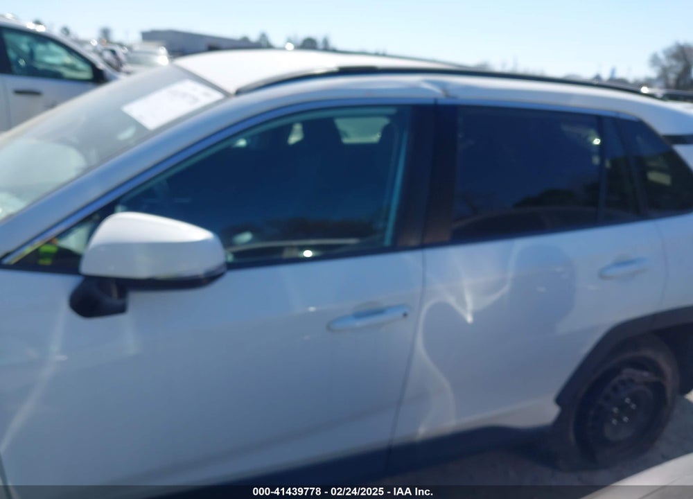 2020 TOYOTA RAV4 LE VIN: 2T3K1RFV2LW091186