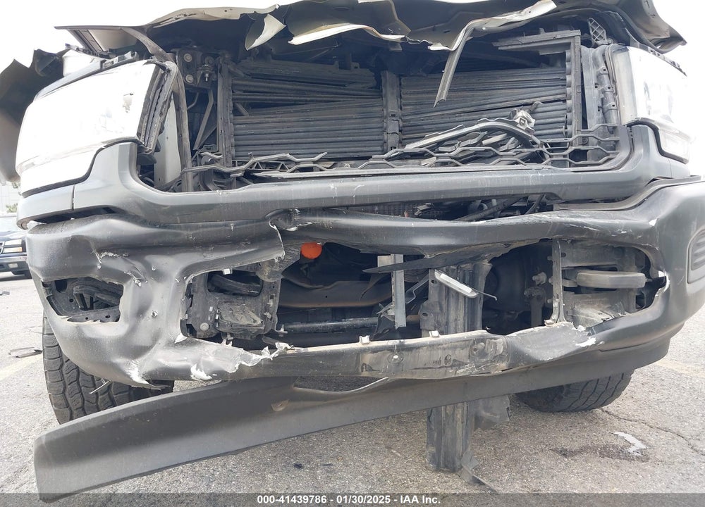 2019 RAM 2500 VIN: 3C6MR5AJ7KG666337
