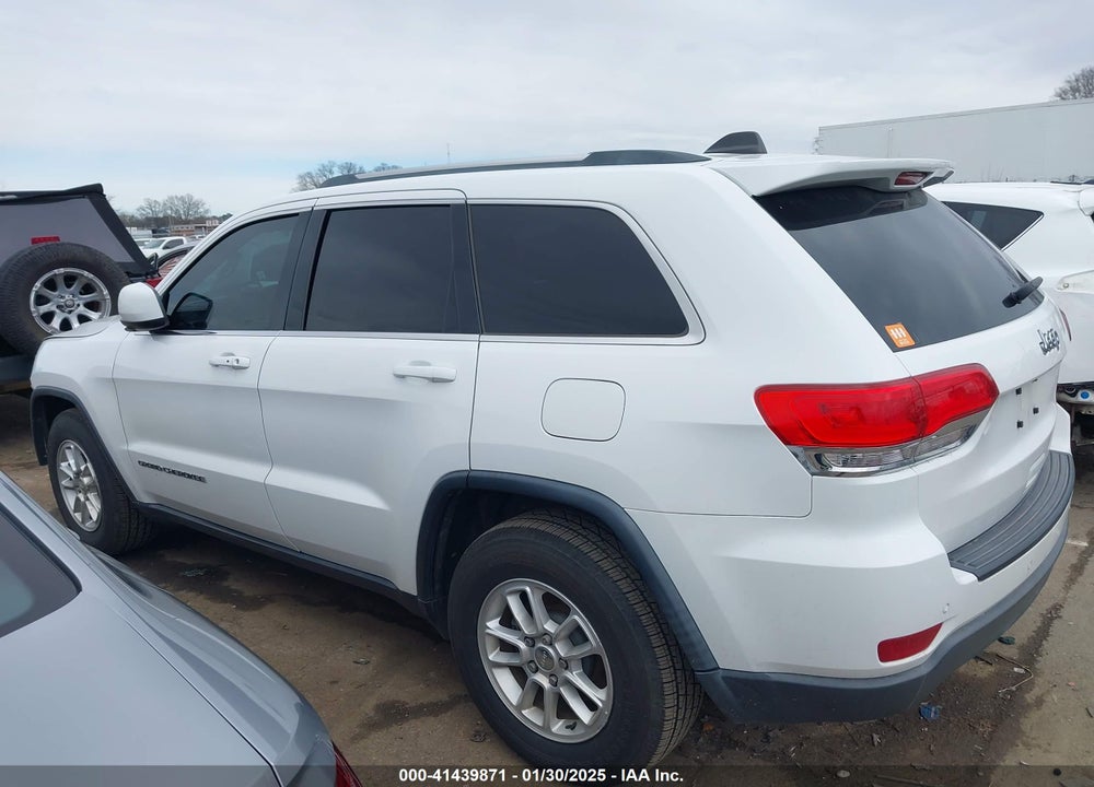 2018 JEEP GRAND CHEROKEE LAREDO 4X2 VIN: 1C4RJEAG2JC402812