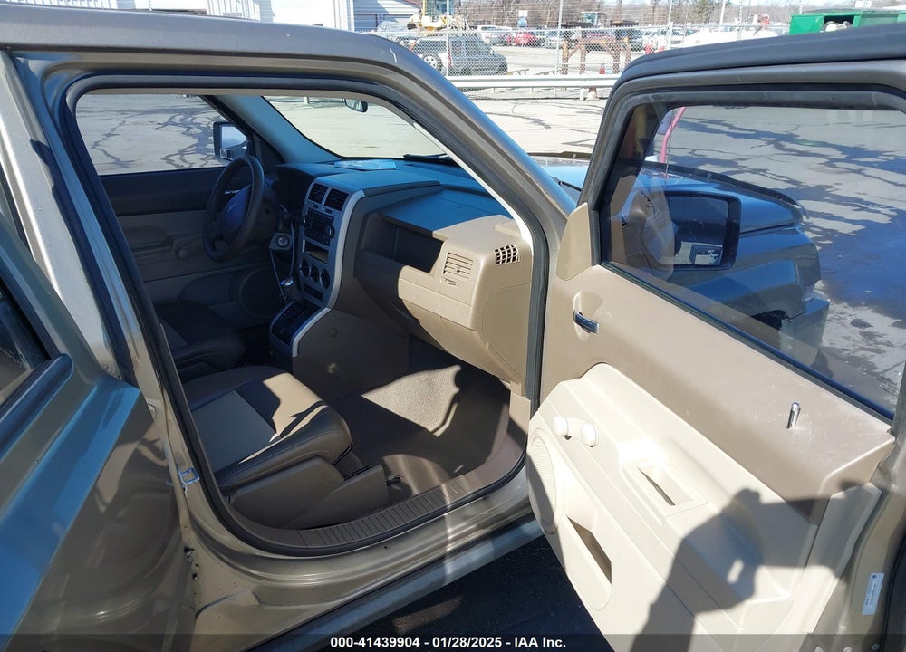 2008 JEEP PATRIOT SPORT VIN: 1J8FT28098D705376