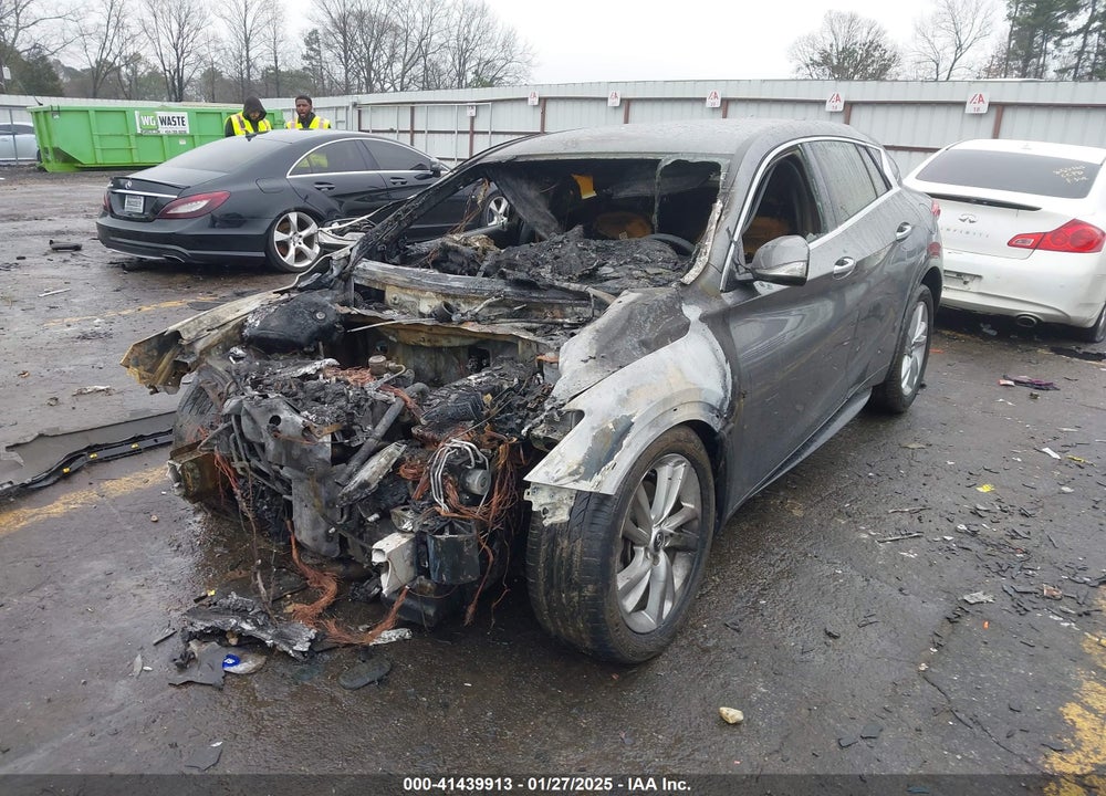 2018 INFINITI QX30 PURE VIN: SJKCH5CP7JA004891