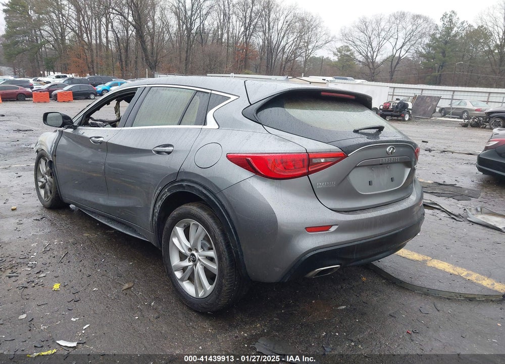 2018 INFINITI QX30 PURE VIN: SJKCH5CP7JA004891