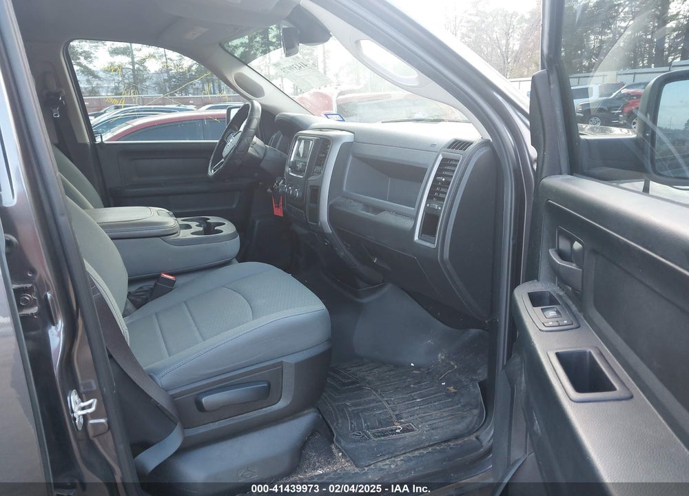 2018 RAM 1500 TRADESMAN 4X2 6'4 BOX VIN: 1C6RR6FG8JS284091