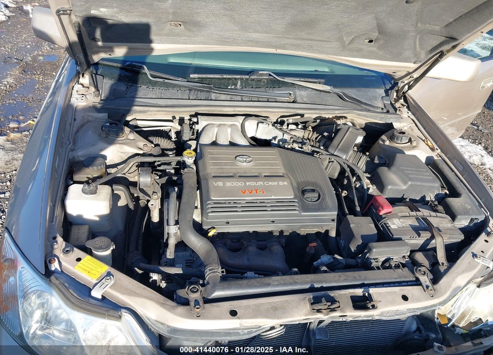 2001 TOYOTA AVALON XL VIN: 4T1BF28B81U158102