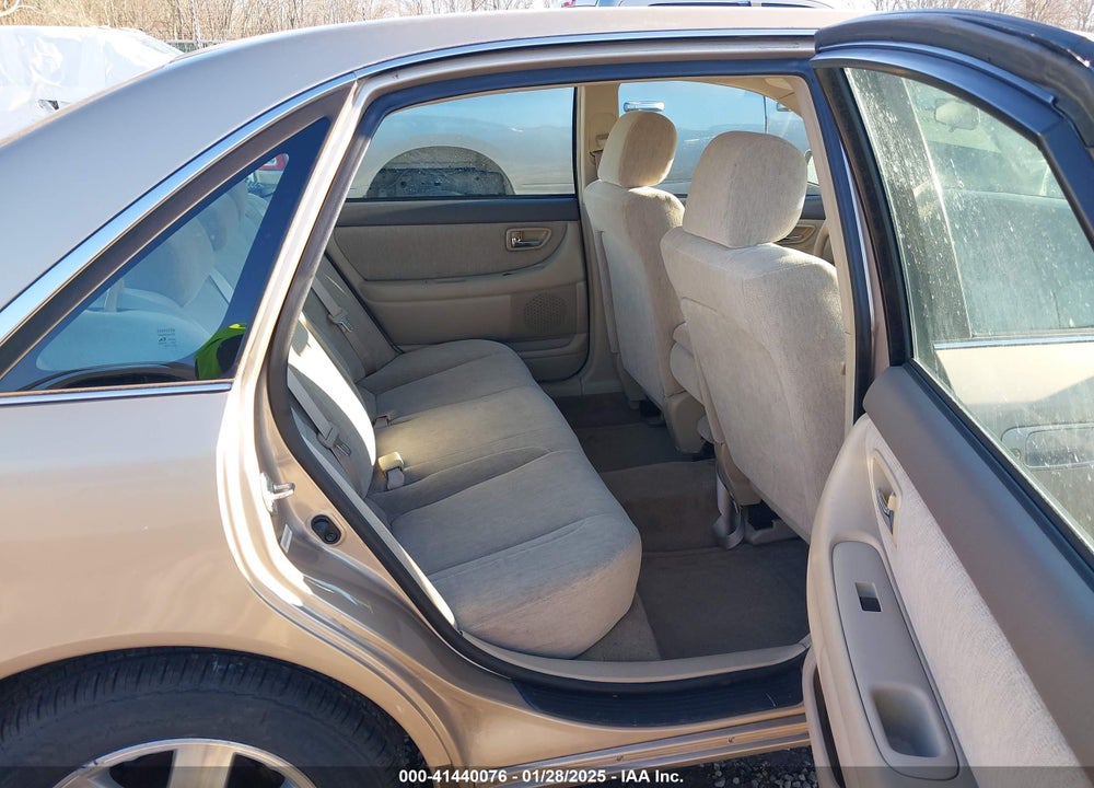 2001 TOYOTA AVALON XL VIN: 4T1BF28B81U158102
