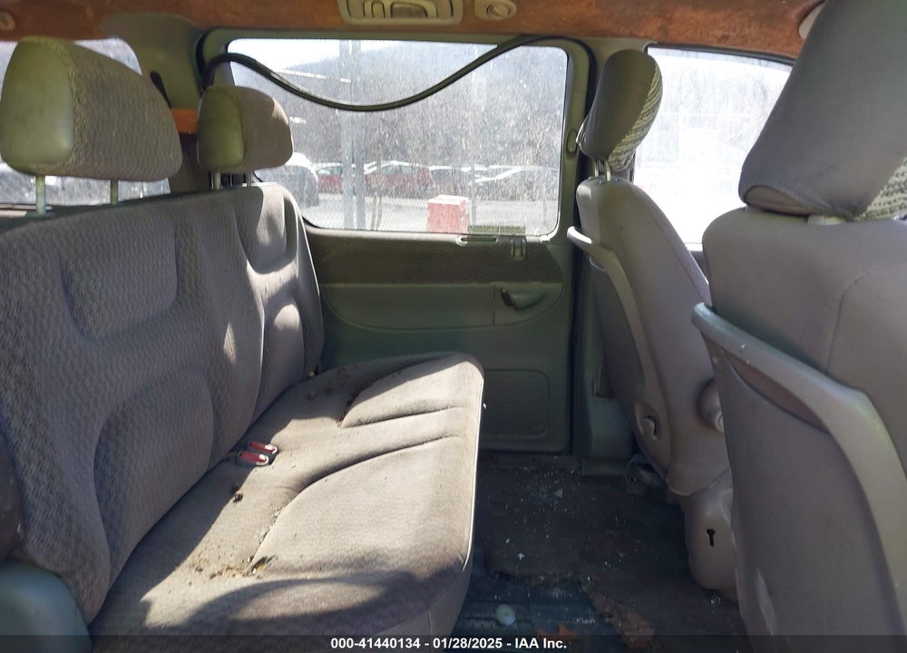 2000 DODGE GRAND CARAVAN SE VIN: 2B4GP44R9YR566490