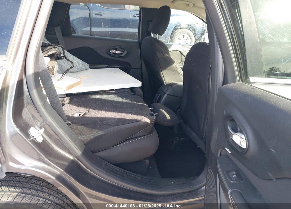 2016 JEEP CHEROKEE LATITUDE VIN: 1C4PJMCB3GW252316