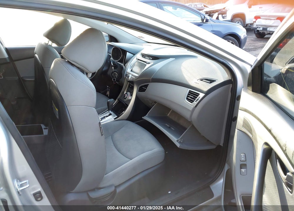 2011 HYUNDAI ELANTRA VIN: KMHDH4AE2BU123866