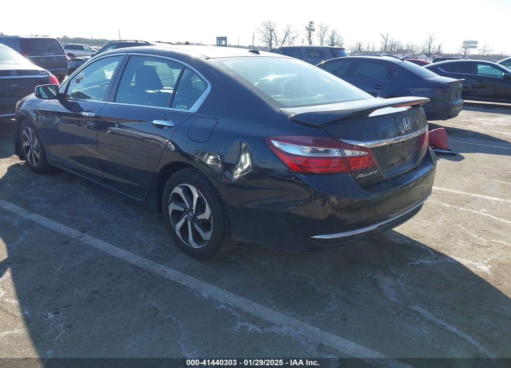 2016 HONDA ACCORD VIN: 1HGCR2F72GA048642