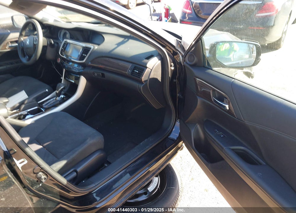 2016 HONDA ACCORD VIN: 1HGCR2F72GA048642
