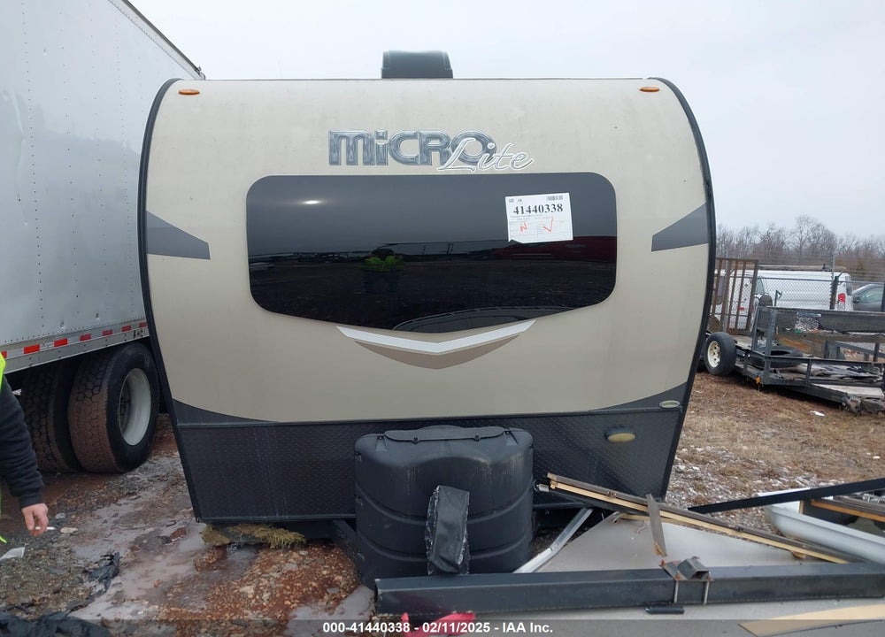 2019 FOREST RIVER TRAVEL TRAILER VIN: 4X4TFLA26KD425905