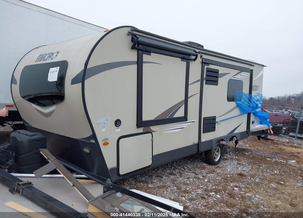 2019 FOREST RIVER TRAVEL TRAILER VIN: 4X4TFLA26KD425905