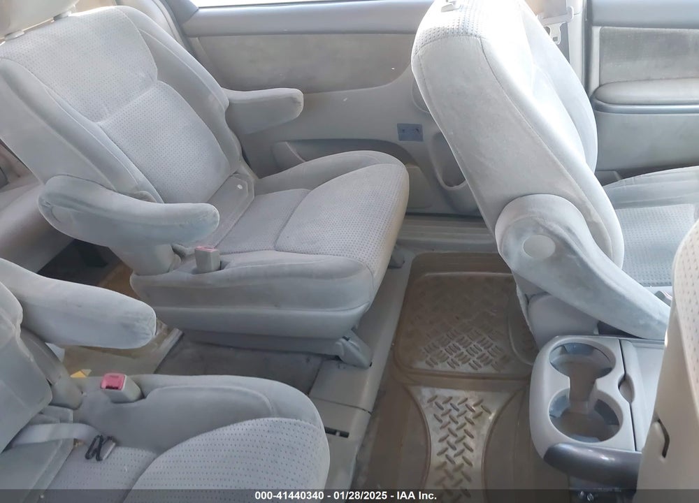 2008 TOYOTA SIENNA LE VIN: 5TDZK23C78S176555