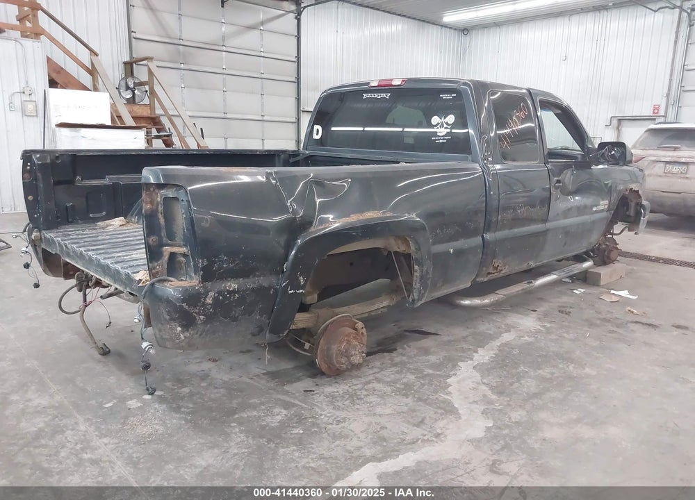 2003 CHEVROLET SILVERADO 2500HD LS VIN: 1GCHK29123E145682
