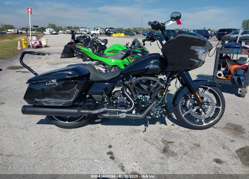 2024 HARLEY-DAVIDSON FLTRX VIN: 1HD1KH716RB660281