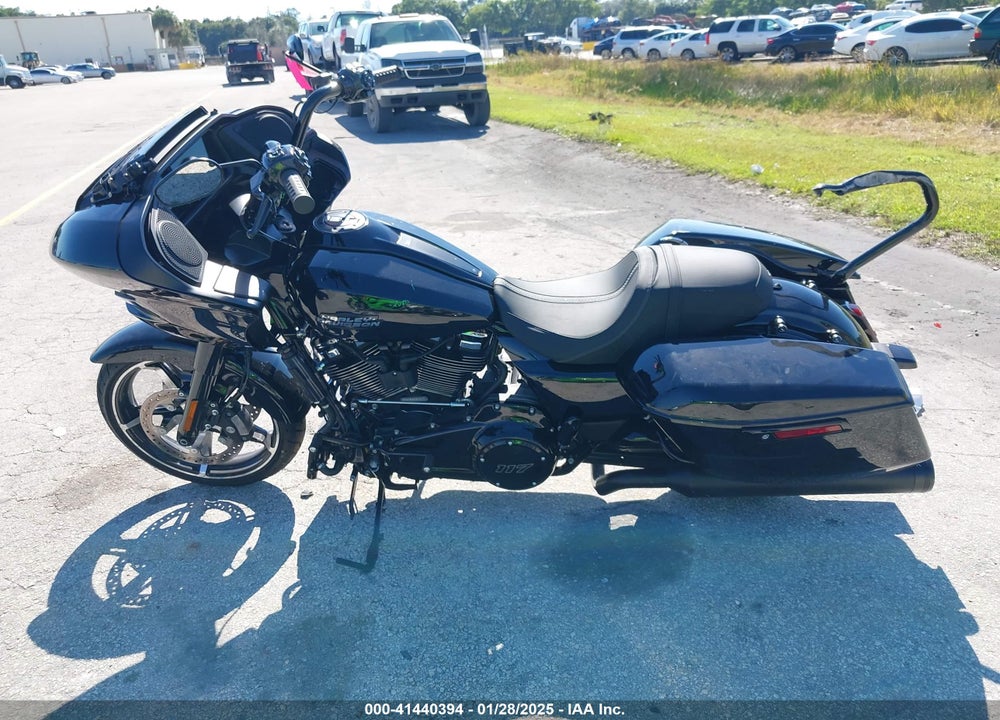 2024 HARLEY-DAVIDSON FLTRX VIN: 1HD1KH716RB660281