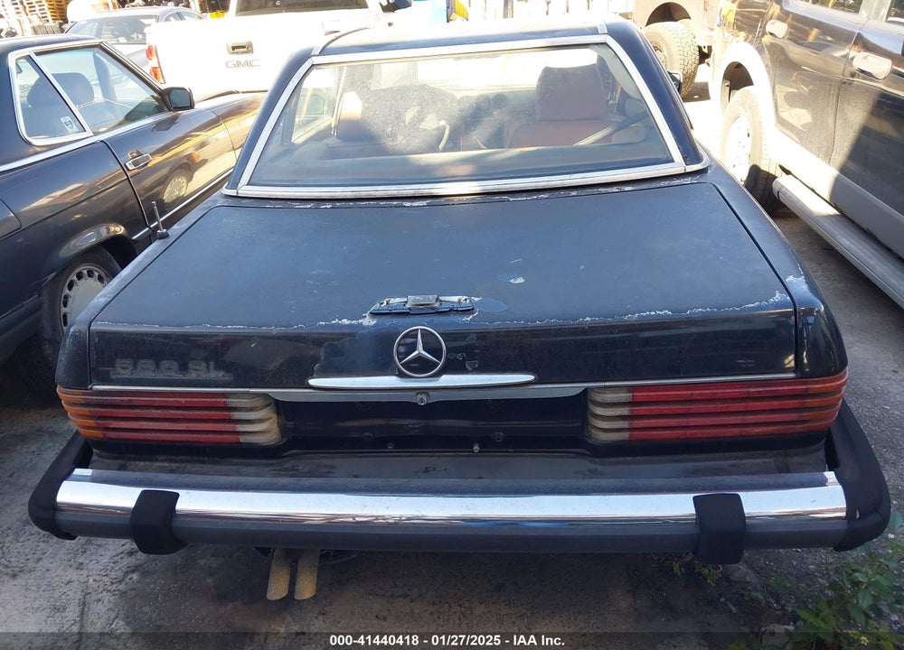 1989 MERCEDES-BENZ 560 SL VIN: WDBBA48D1KA095197