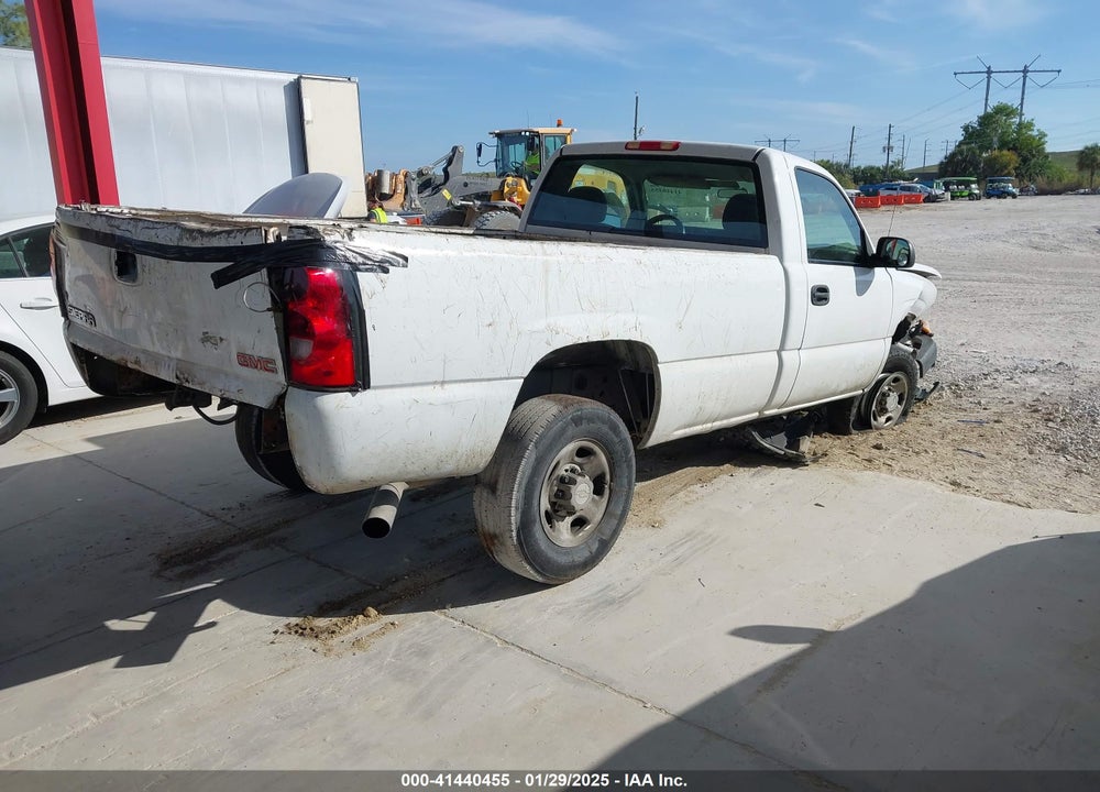 2006 CHEVROLET SILVERADO 2500HD WORK TRUCK VIN: 1GCHC24U76E167647