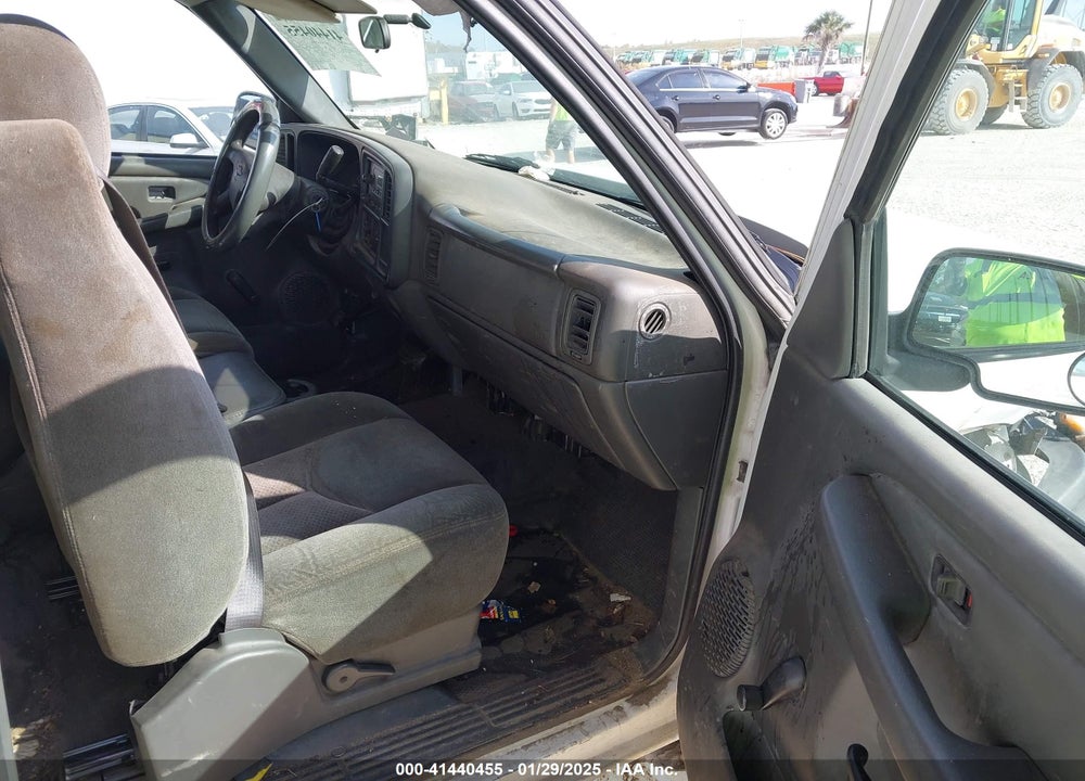 2006 CHEVROLET SILVERADO 2500HD WORK TRUCK VIN: 1GCHC24U76E167647