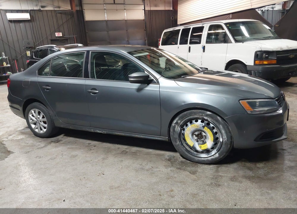 2011 VOLKSWAGEN JETTA 2.5L SE VIN: 3VWBZ7AJ2BM326488