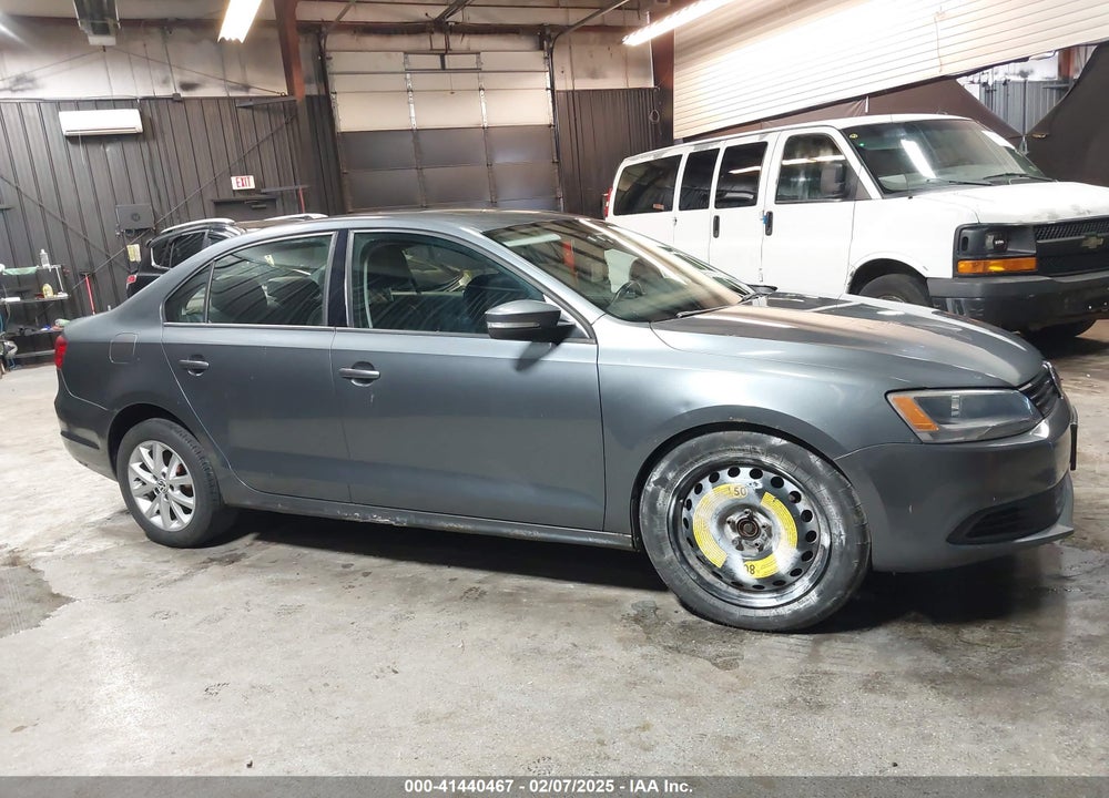 2011 VOLKSWAGEN JETTA 2.5L SE VIN: 3VWBZ7AJ2BM326488