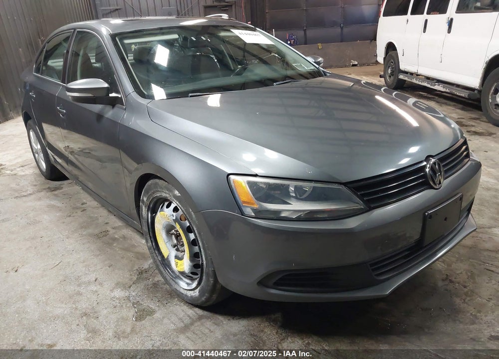 2011 VOLKSWAGEN JETTA 2.5L SE VIN: 3VWBZ7AJ2BM326488