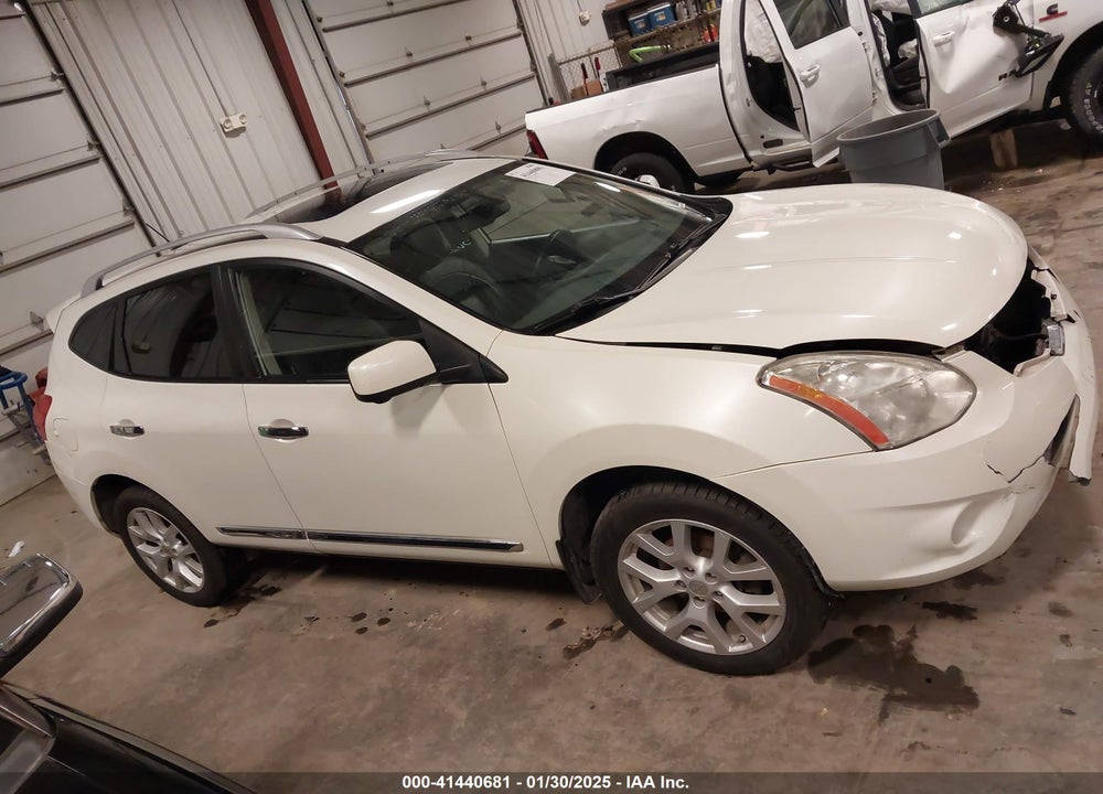 2013 NISSAN ROGUE SV W/SL PKG VIN: JN8AS5MV3DW611567
