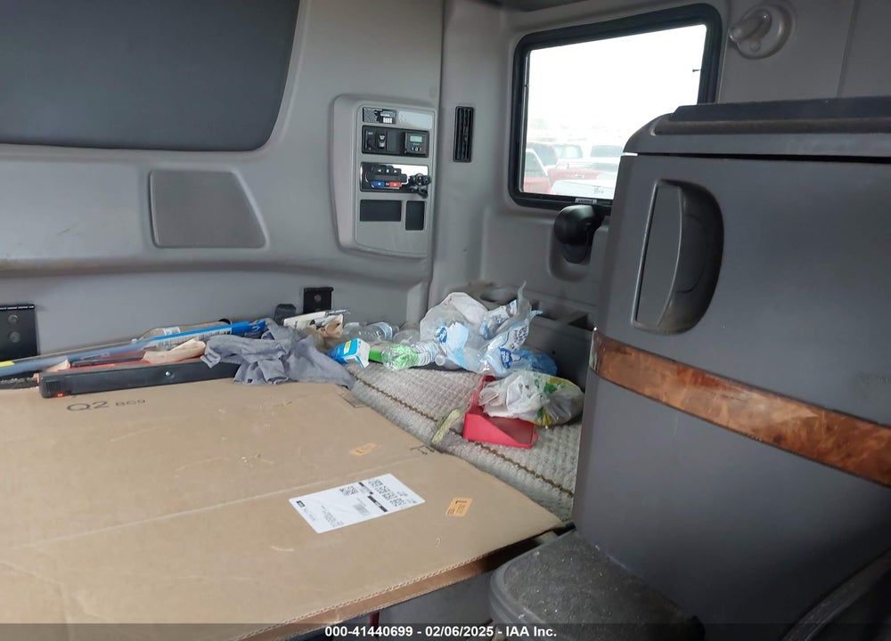 2018 INTERNATIONAL LT VIN: 3HSDZAPR9JN531473