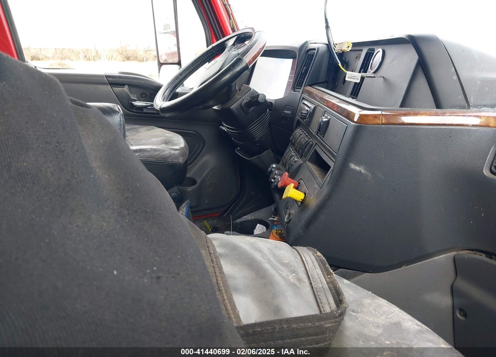 2018 INTERNATIONAL LT VIN: 3HSDZAPR9JN531473
